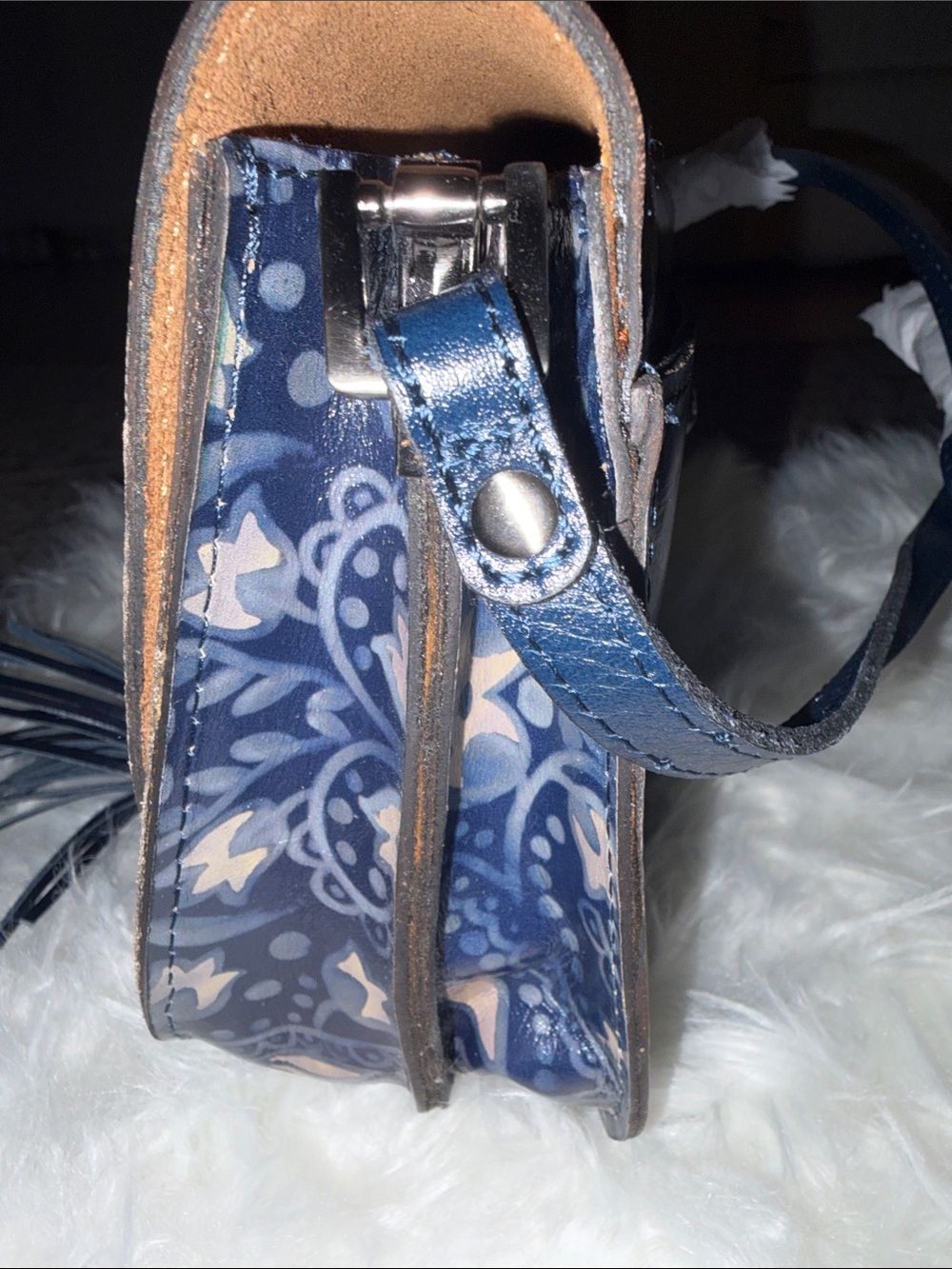 Patricia Nash Blue Floral Purse - Picture 4 of 13